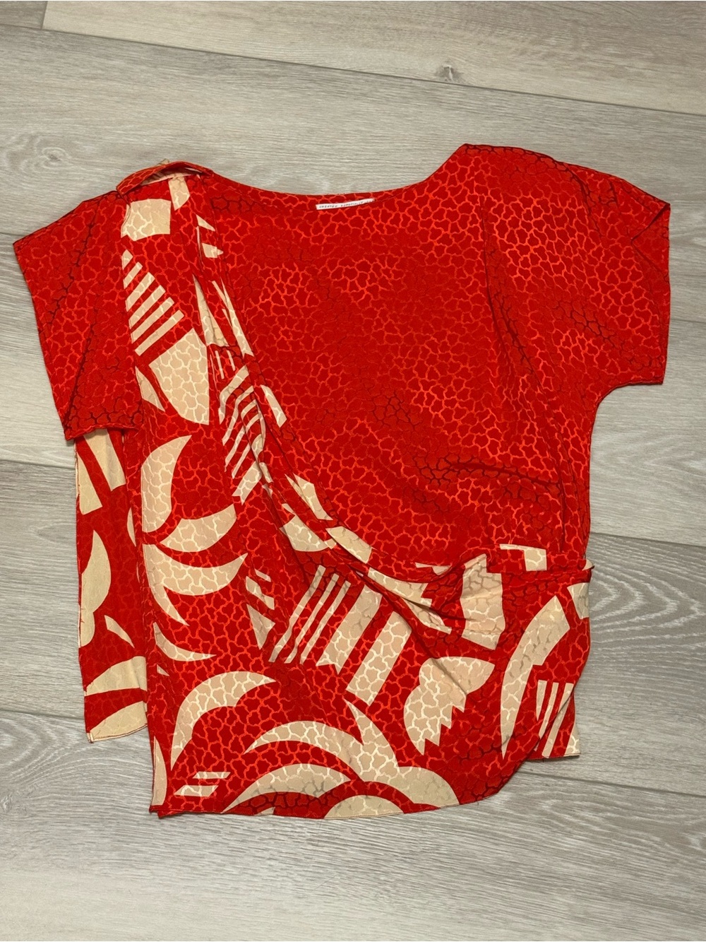 Vintage Whitney Shop 100% Silk Asymmetrical Top (Small/Medium) - Picture 4 of 6